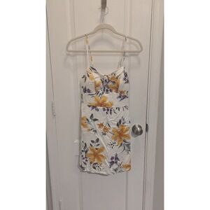 Speechless Dress Juniors Size Medium Floral‎ New